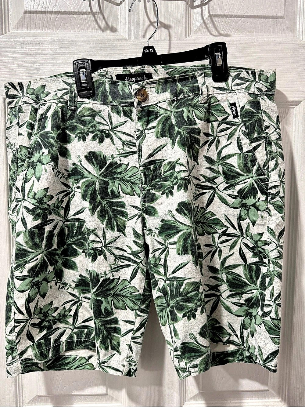 Aeropostale Men's Floral Shorts Waist 32 Green & White